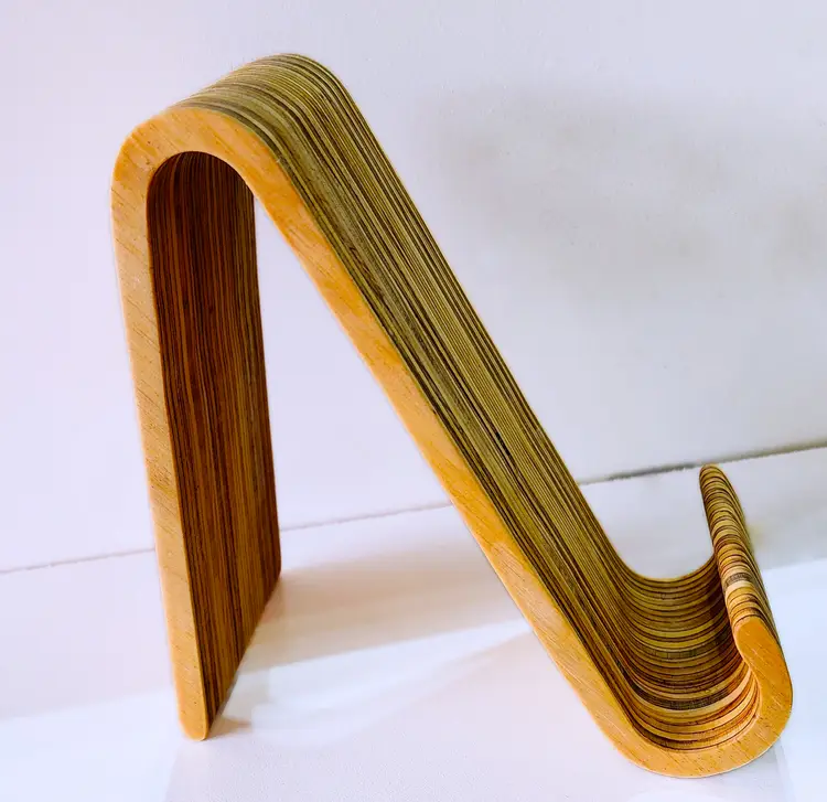 The Lofi Arch — Sculptural Wooden Tablet Stand