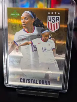 2025 Parkside Club and Country Crystal Dunn Gold 1/1