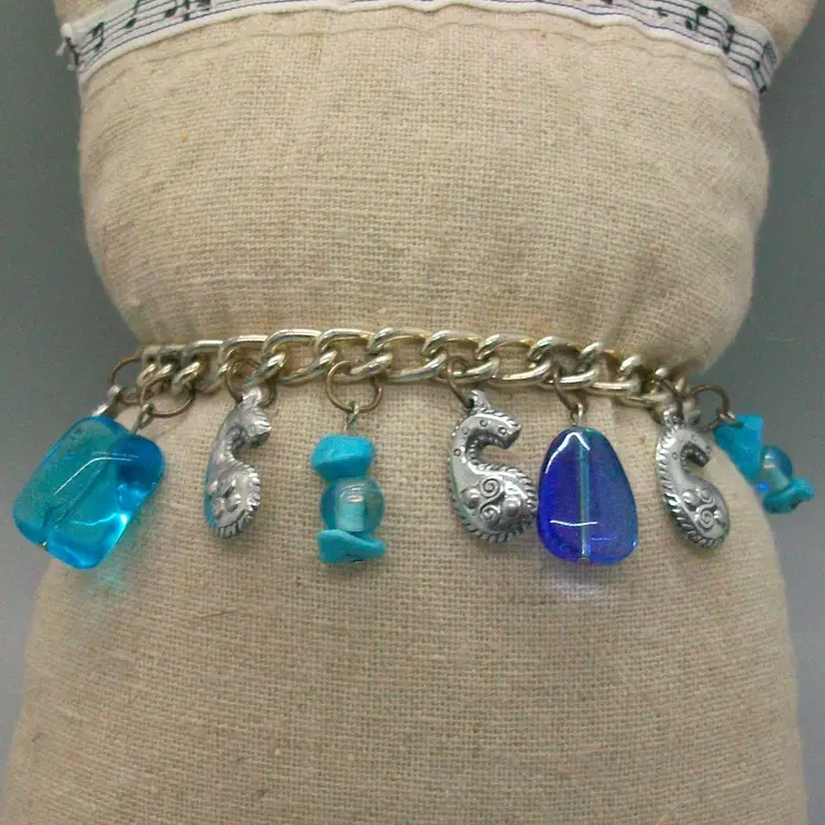 Blue Turquoise Bead Silver Metal Paisley Shape Dangle Charms Toggle Bracelet 7.5"