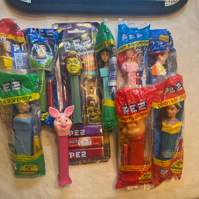 Lot of 10 Disney Pez Dispensers