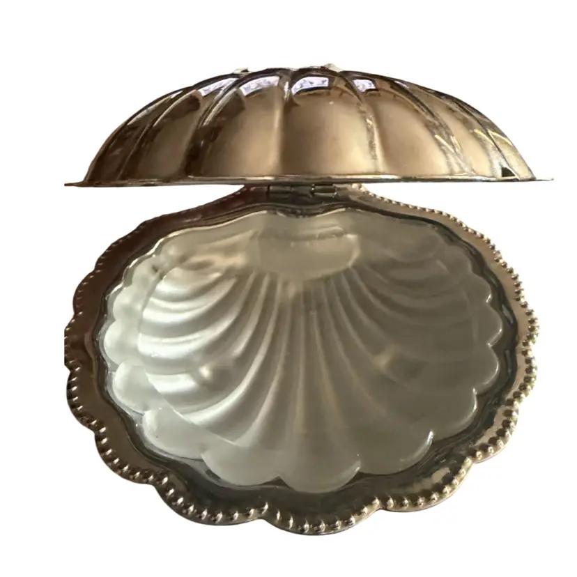 Vintage English Silverplate Clam Shell Butter•Caviar•Trinket Dish Frosted Glass Liner Mid Century Decor
4.5” L x 2.5” T