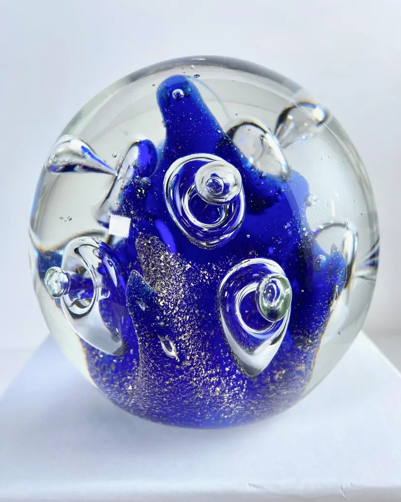Vintage Hand Blown Cobalt Blue Controlled Bubble Art Glass Heavy Paperweight