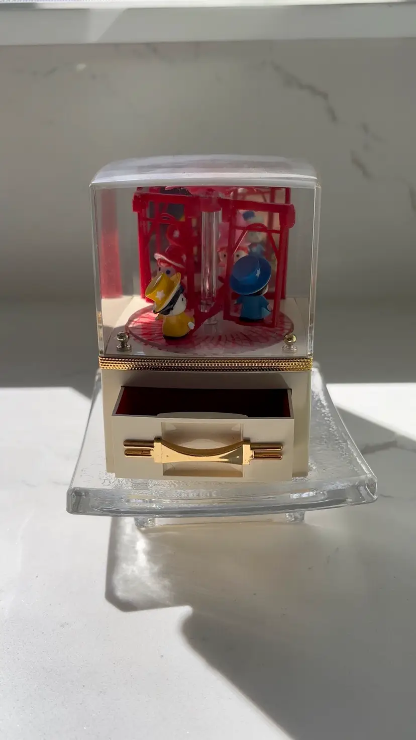 Vintage Jewelry Music Box by Lady Mate Featuring Song from Love Story with Original Box