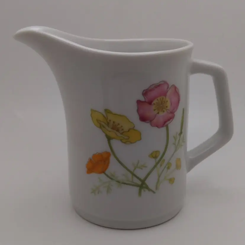 VTG Jardin Genevieve Fine China Poppies Creamer 4" Farmhouse Cottage Core