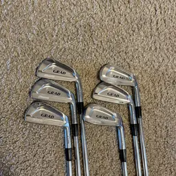 Mizuno Grad P-Forged Irons (2–7) – Excellent Condition