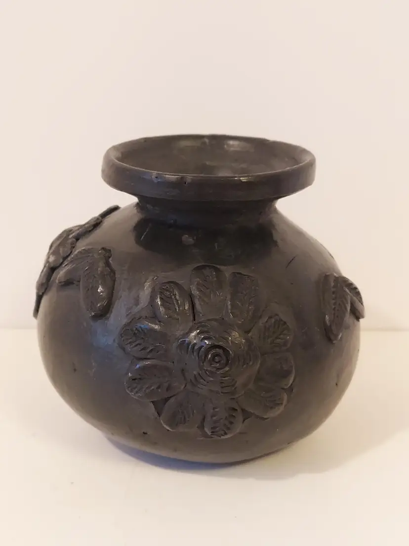 Barro Negro Mexican Black Pottery Vase With Applied Flowers