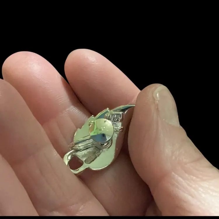 Vintage Silvertone Coro Screw back Earrings. Blue Enamel Leafs.