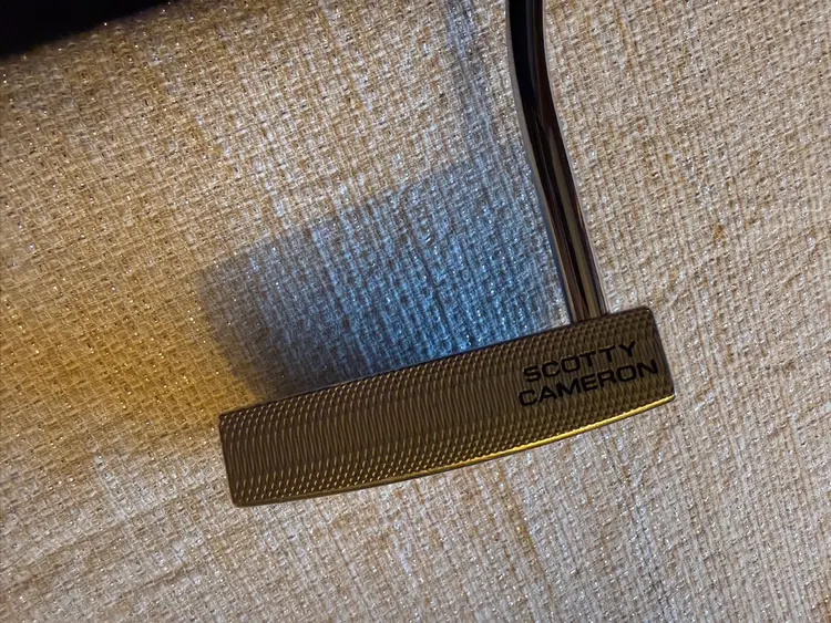 34” RH Scotty Camron GOLO 7 With Head Cover