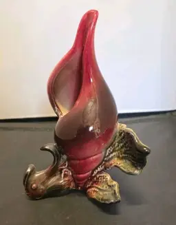 Hull Pottery Ebb Tide Vintage 7 Inch Mid-Century Modern Seashell Fish Vase 1950s