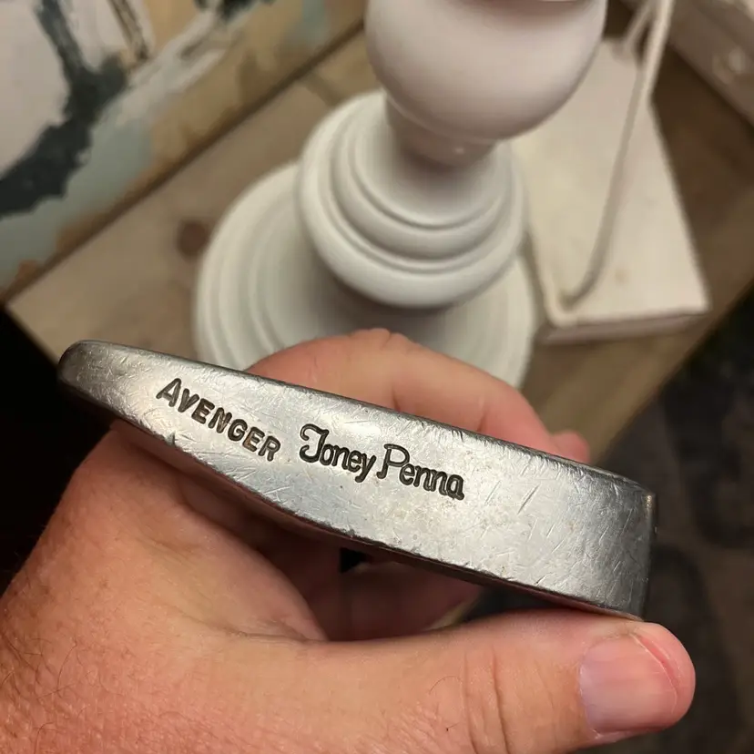 #02 Vintage Toney Penna Avenger Putter 35”