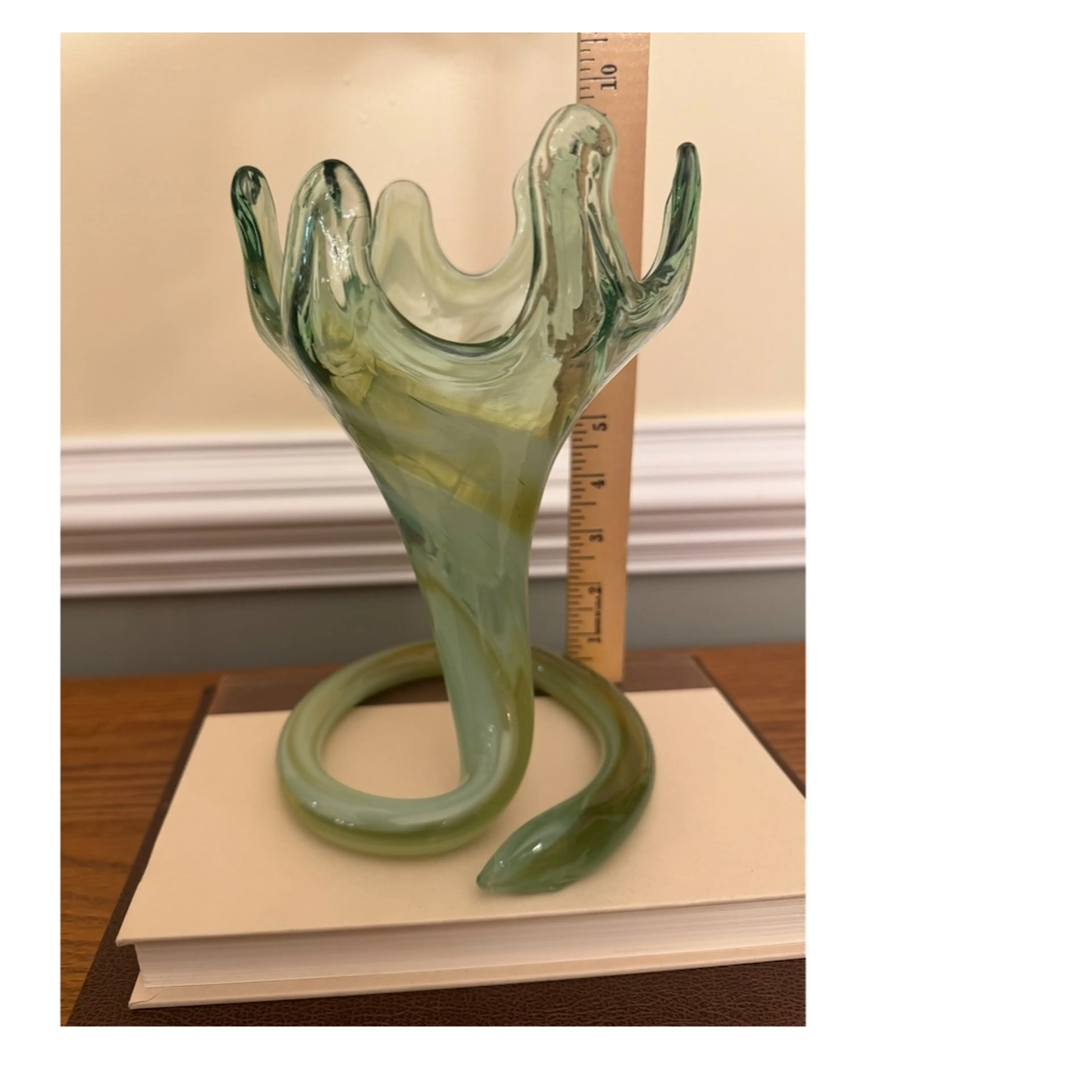 Image 4 of 6