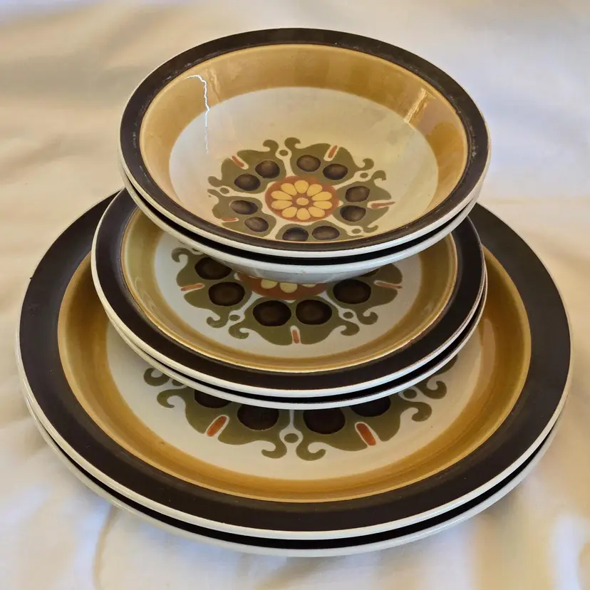 Ceramic Electra ECHO Casual 10½" Dinner Plate 7½" Bread Plate 7" Bowl Set Of 2 Vintage