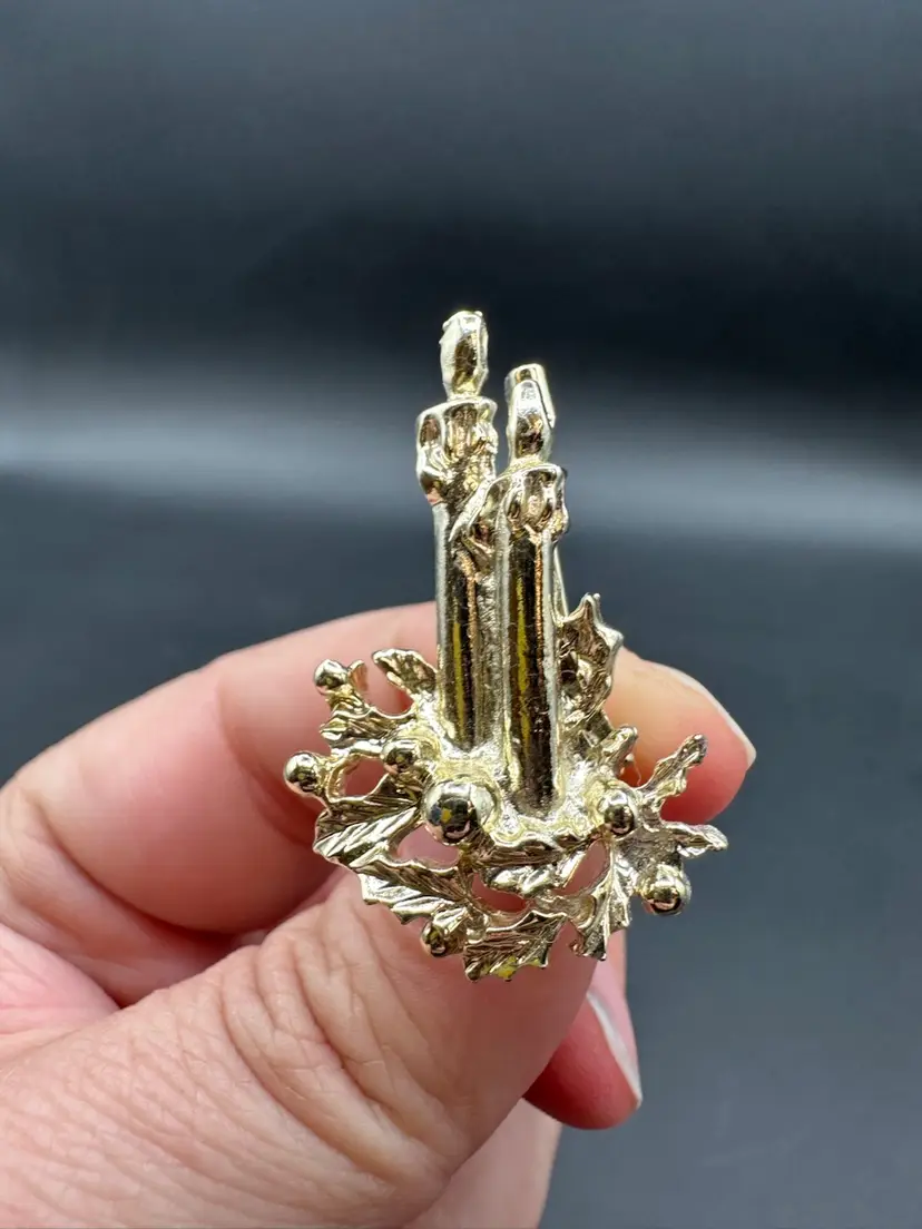 GoldTone Double Candlestick And Holly Brooch 1.25”