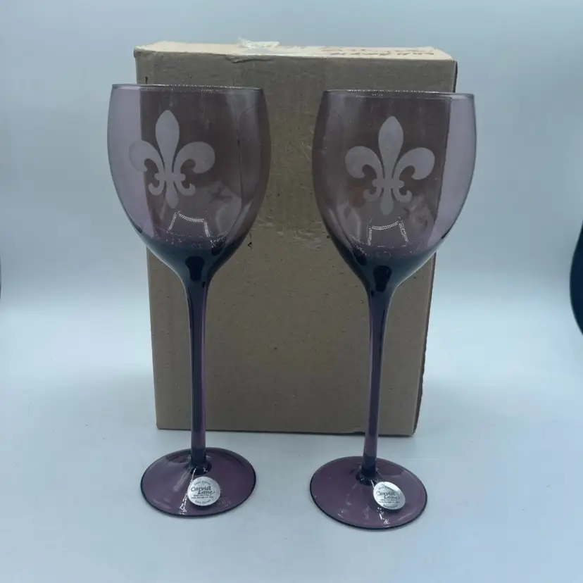 Pair Of Etched Stem Wine Glasses Purple Fleur De Lis Set Of 2 9.25”