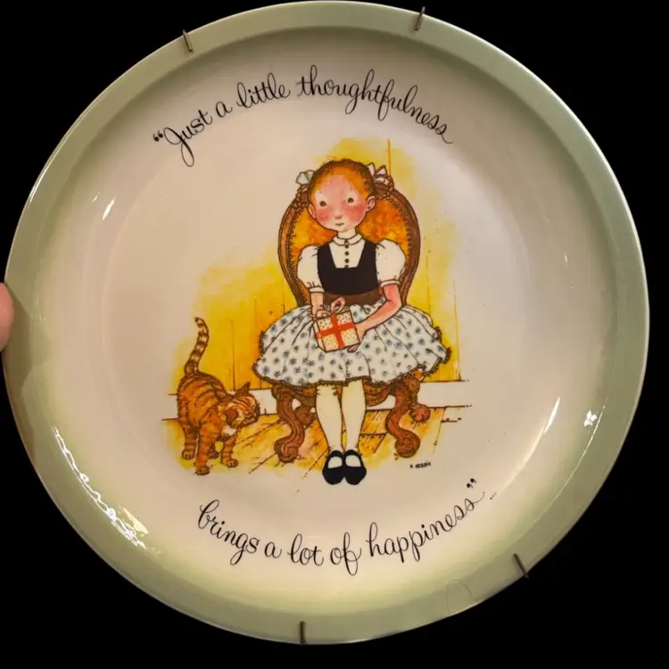 Vintage Holly Hobbie Collectors Plate With Wall Hanger.