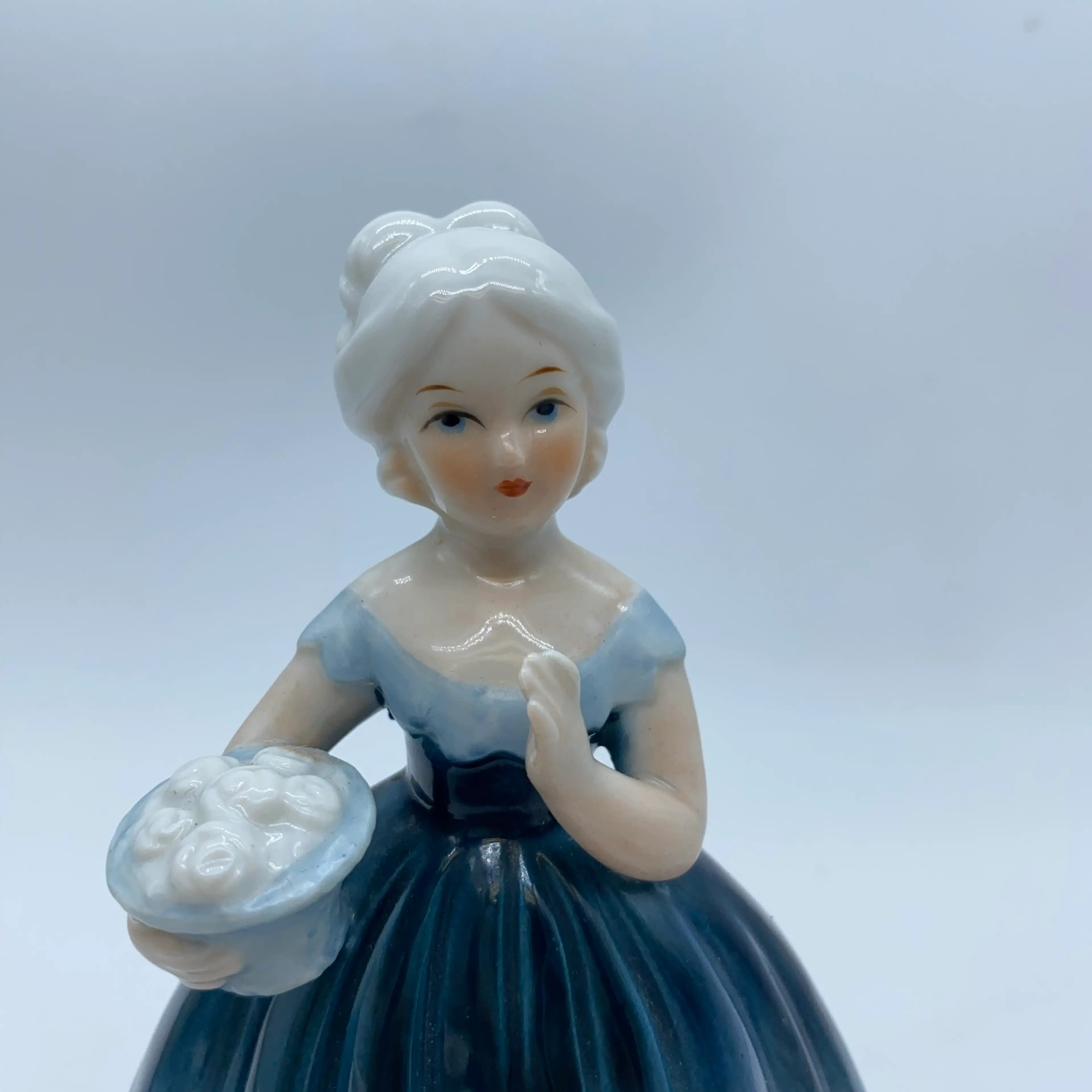 Image 2 of 9