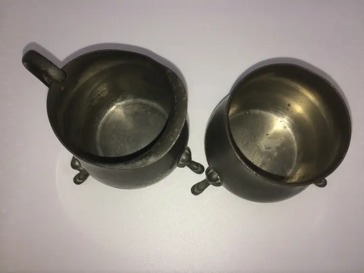 Vintage 3 1/2" Benedict Pewter 408 3 Footed Creamer & Sugar Set. Creamer 3 1/2" Sugar 3"
