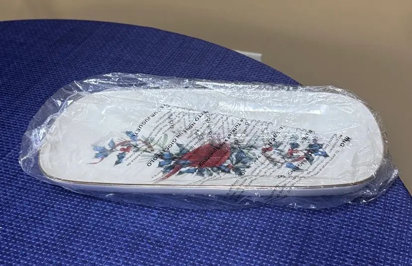 LENOX Winter Greetings Bread Tray 14.2” long with Red Cardinal Design