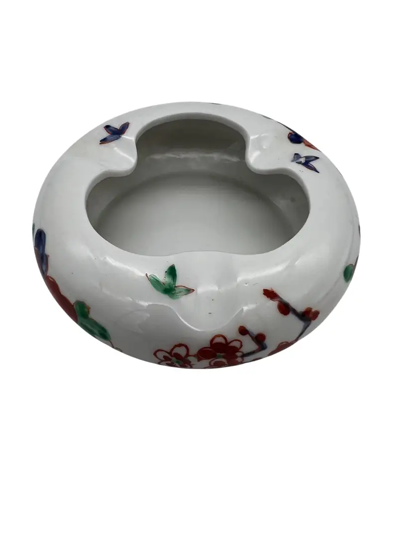 Vintage Hand Painted Porcelain Ashtray Macau Floral Design 4" Oriental Products D'Art Decorative Not for Food