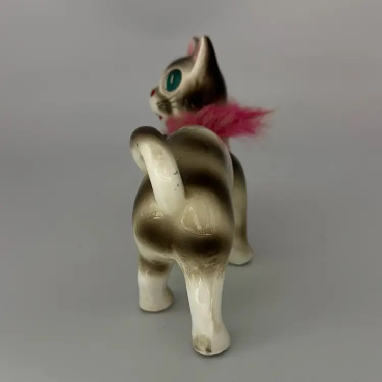 Kitsch Ceramic Cat