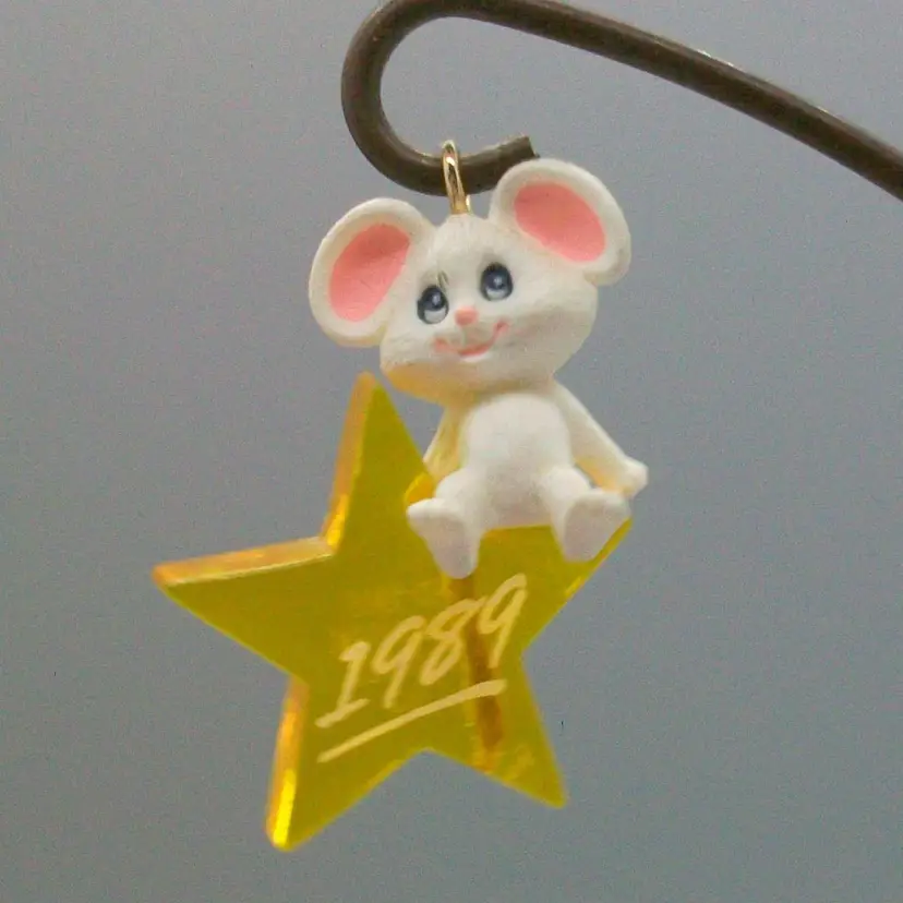 Hallmark Keepsake Miniature Ornament 1989 STARLIT MOUSE in Box 1.5"