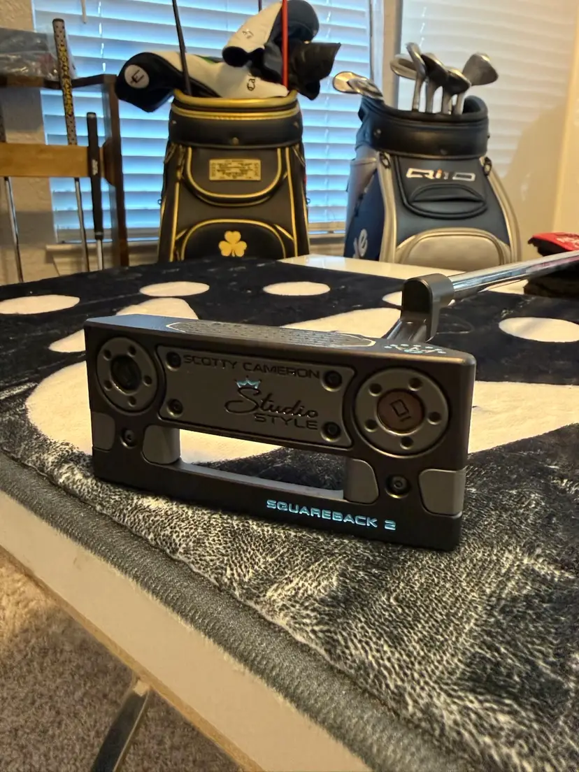 Custom Studio Style Square back 2