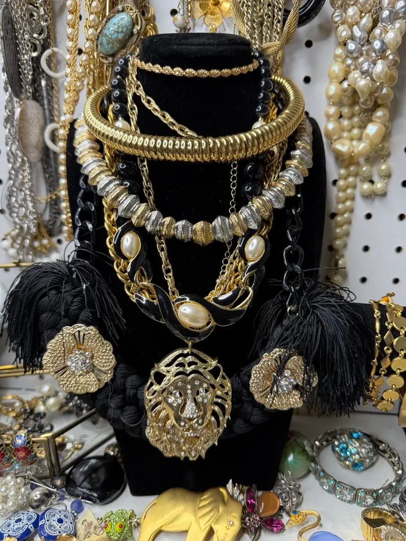 Livestream thumbnail