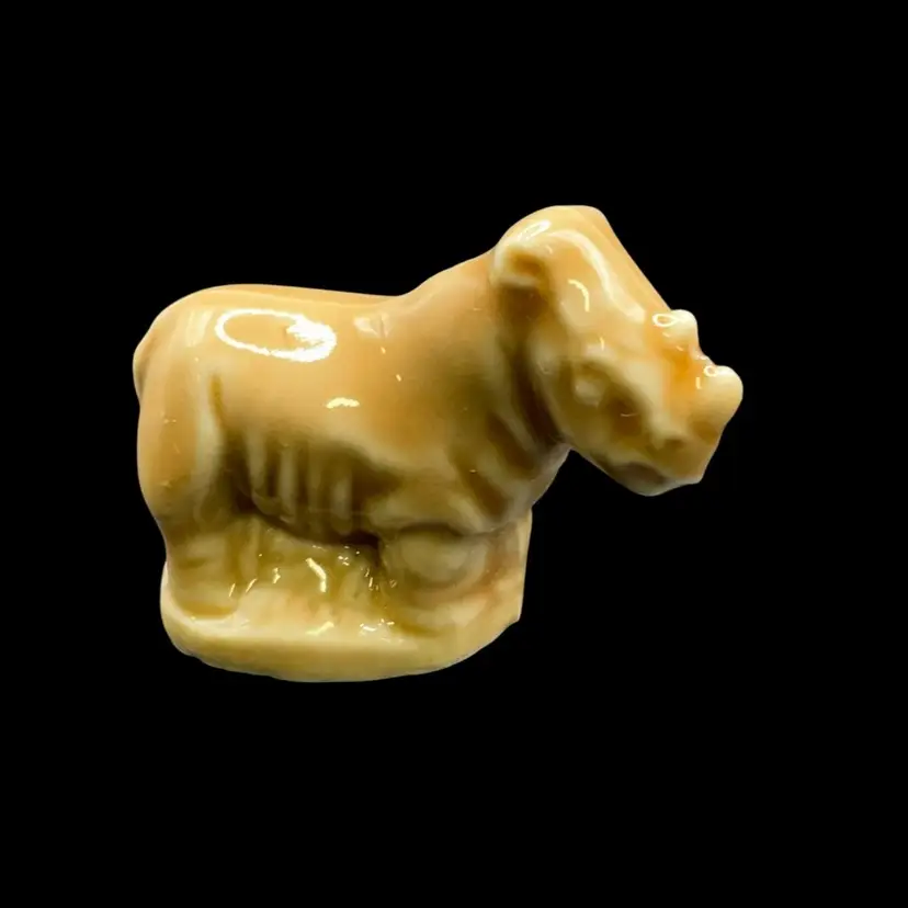 Wade Whimsies Rhino 1” X 1.5”