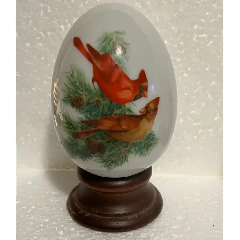 Avon Seasons Egg With Stand