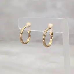 Vintage Clip On Earrings Gold Tone Hoops with Ridged Pattern 7/8"