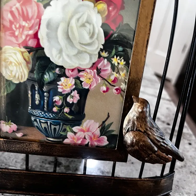 020 Upcycled Bird Floral Frame