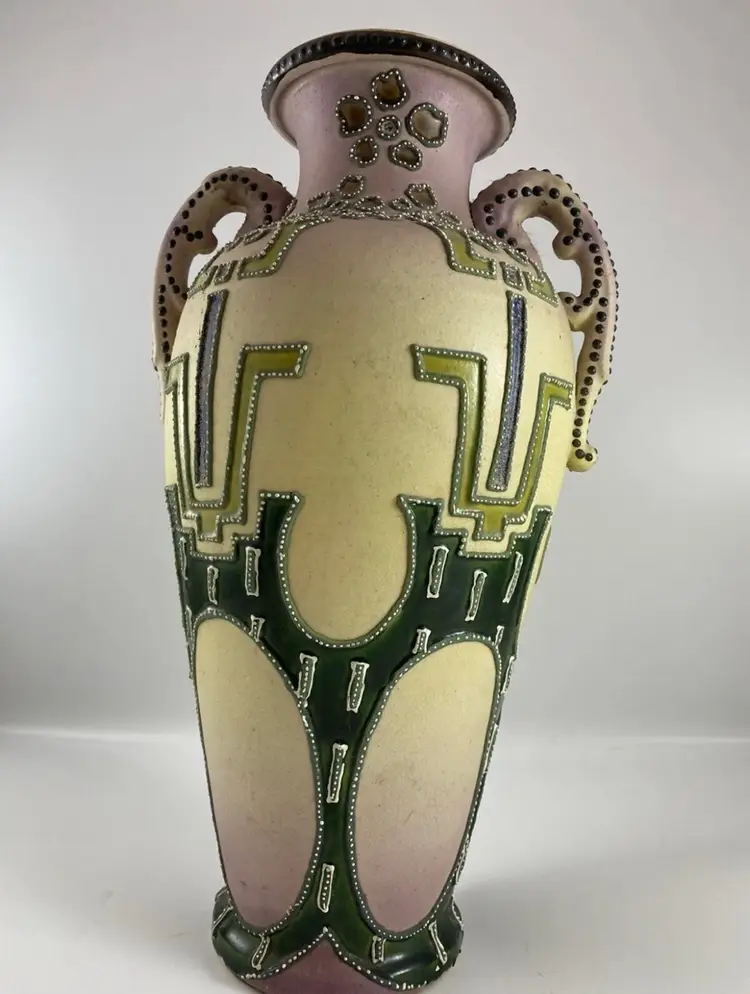 Antique Satsuma Heavy Moriage Asian beautiful decorated vase 12” Tall