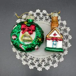 Vintage Thomas Pacconi Set of 2 Christmas Ornaments 2002   3” - 3.5” tall