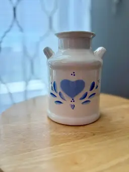 Vintage Lasting Products Inc. ceramic milk can vase