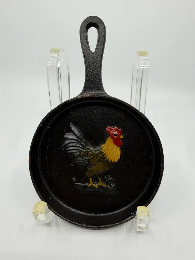 Mini Cast Iron Skillet Rooster Chicken Farmhouse Wall Hanging Painted Red Yellow