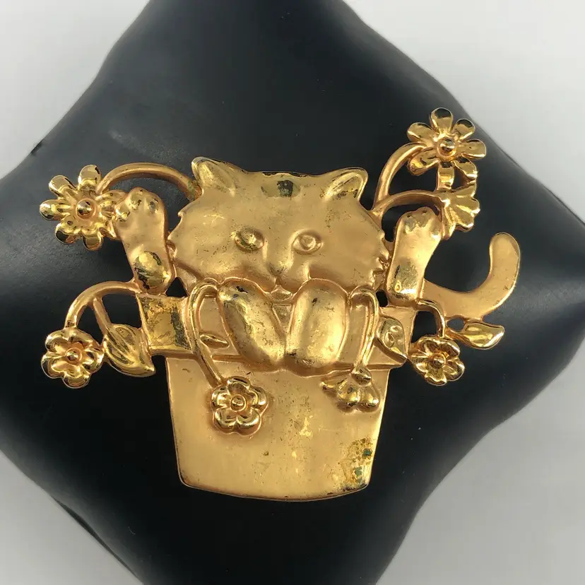 Vintage AJC Gold-Tone Cat in a Flower Pot Brooch