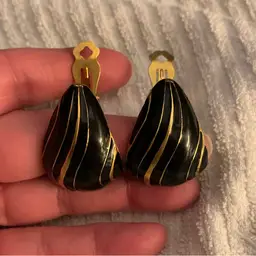 J012 Black and Gold Tone Clip Ons Jay S