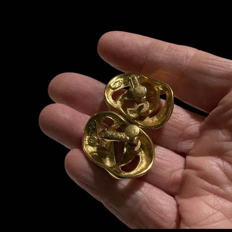 Vintage Goldtone Double Knot Napier Clip Earrings