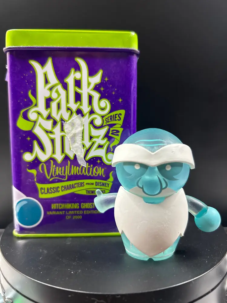Disney - Haunted Mansion - Gus (Ghost) Vinylmation with Collector's Tin