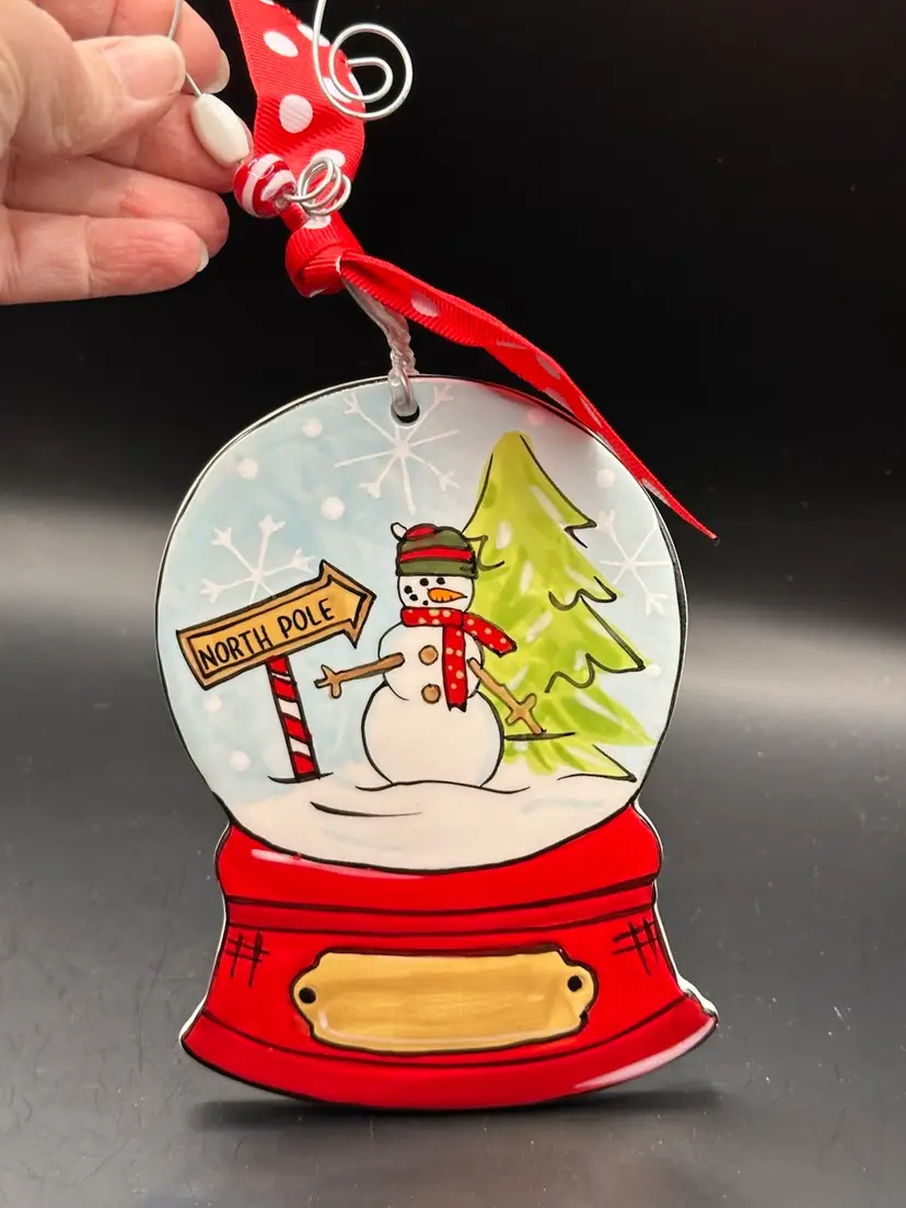 NORTH POLE SNOWGLOBE FLAT ORNAMENT