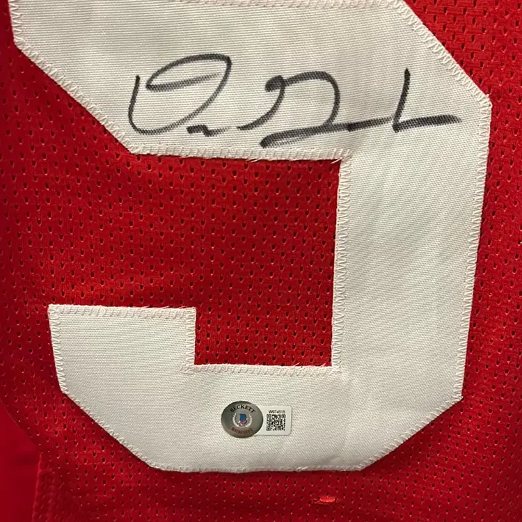 DRE GREENLAW AUTOGRAPHED CUSTOM 49ers JERSEY. BECKETT AUTHENTICATED.