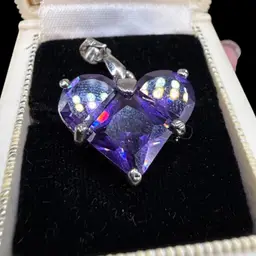 18KGP Purple Heart Pendent