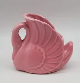 #01 Fredericksburg Small Ceramic Planter Vase Pink 1950's