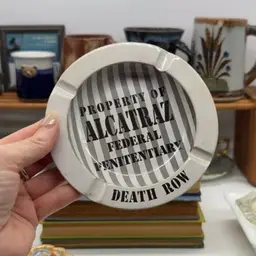 #08 - Ashtray As Shown