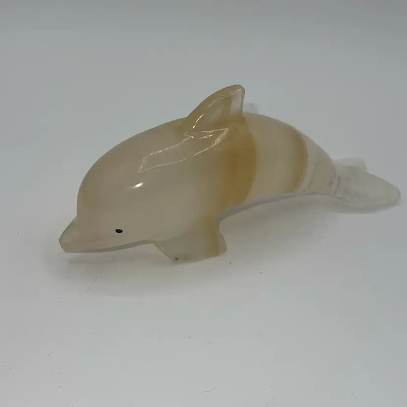 Onyx Carved Dolphin 6”