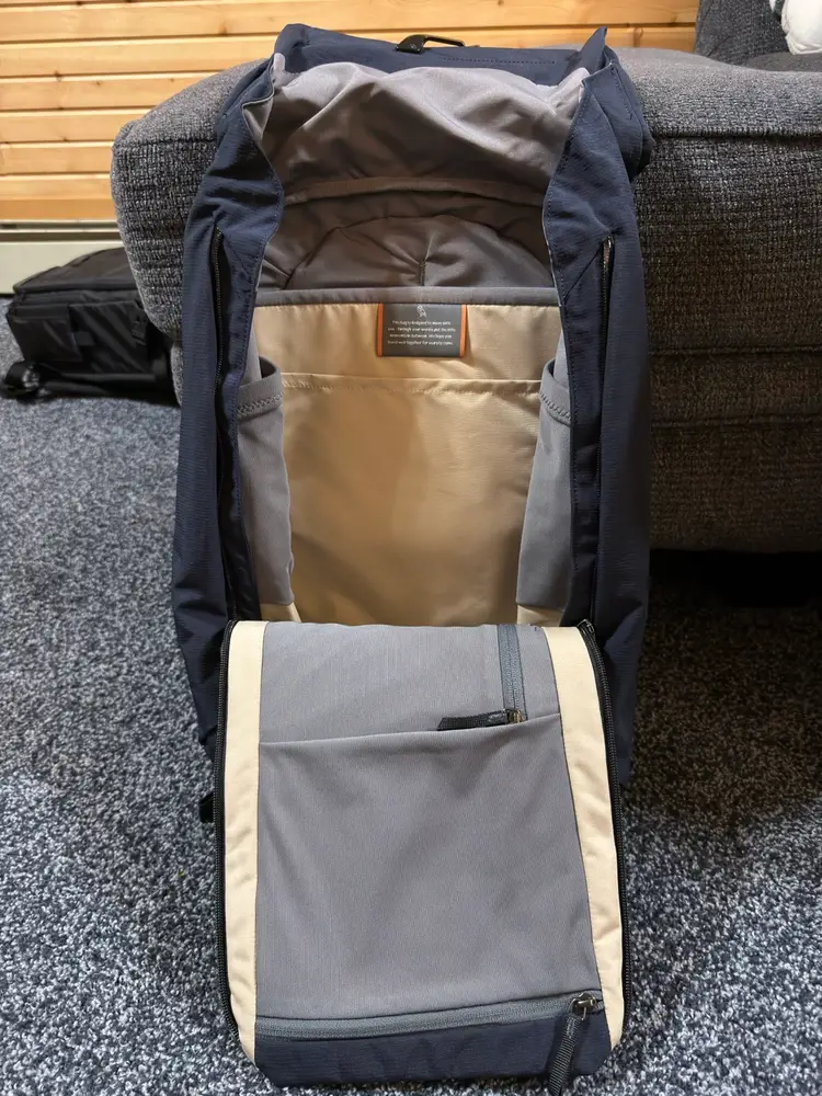 Bellroy Venture 22L
