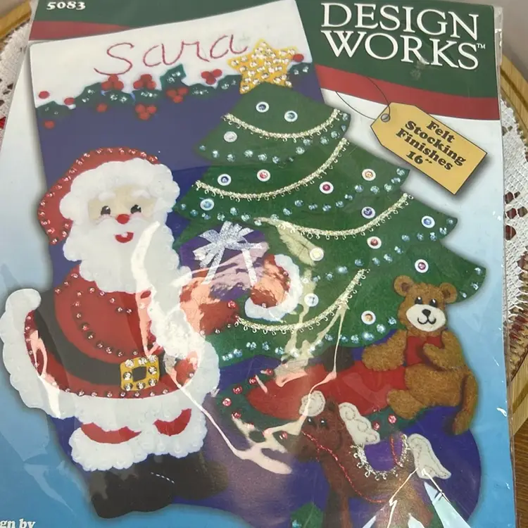 Vintage Stocking Craft Kit-Felt, Sequins, Beads, And Trims