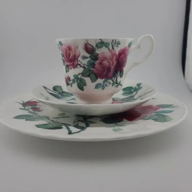Roy Kirkham 1992 English Rose Trio Teacup, Saucer & Underplate England 1992