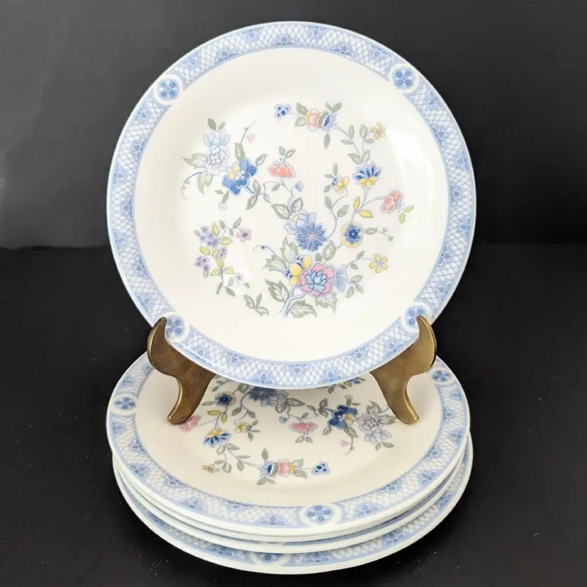 Set Of 5 Royal Doulton Coniston Bone China Bread & Butter Plates BlueFloral 6.5"