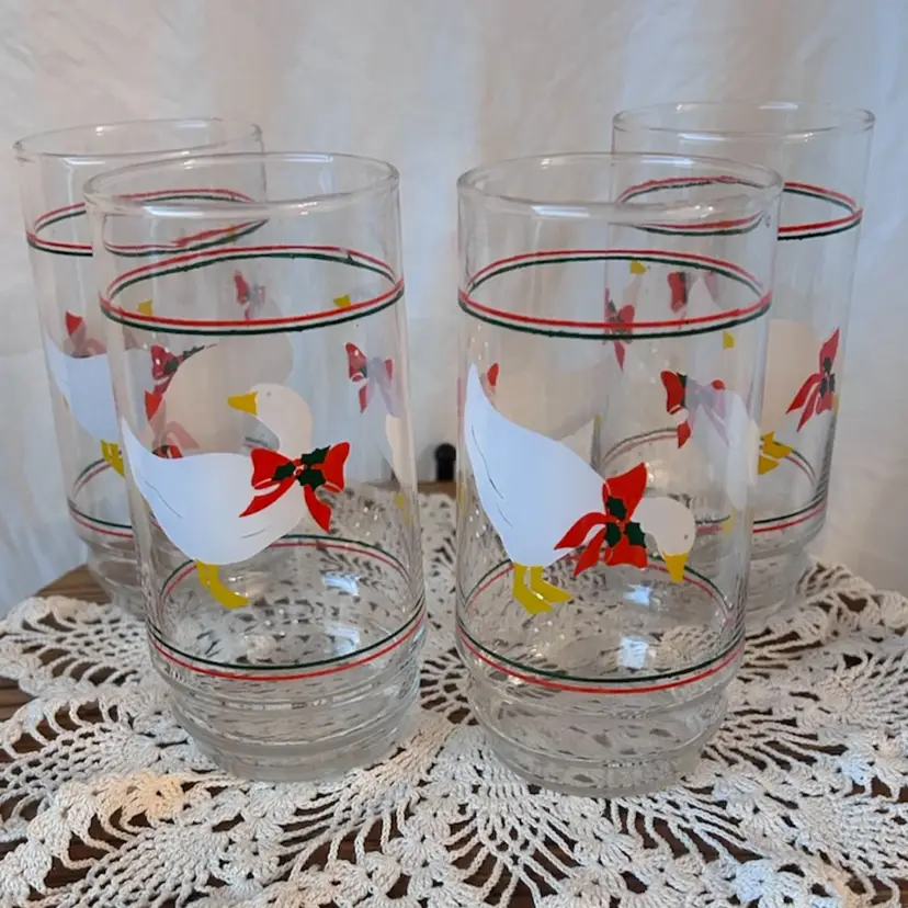 SET OF 4 VINTAGE INDIANA GLASS CO CHRISTMAS GEESE TUMBLERS 1980s